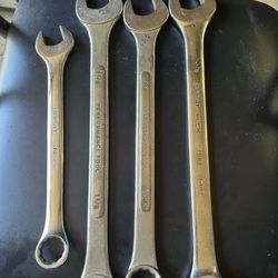 Great Neck and Chrome Vanadium 7/8 wrench set; 1 1/8; 1 1/16; 1 1/8