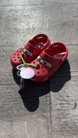 Lightning McQueen Crocs