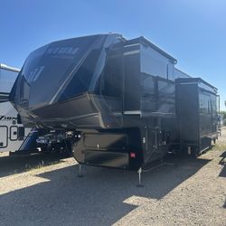 2025 Grand Design Momentum M-Class 395MS