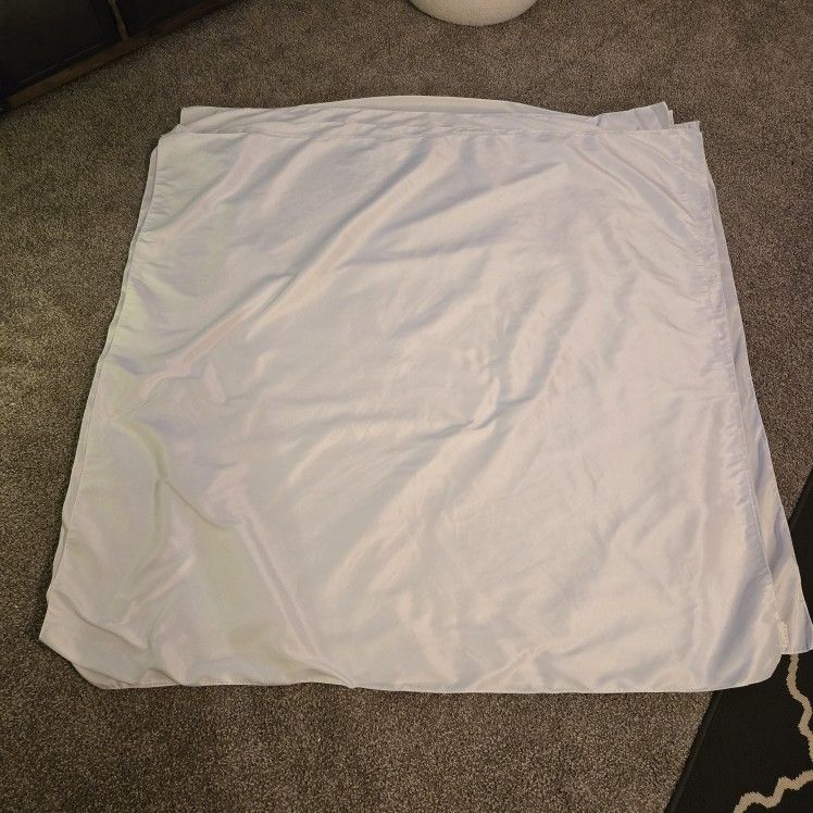 White Cafe Tablecloths