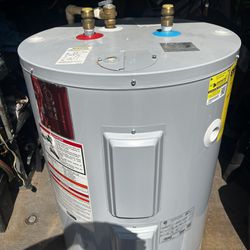 Used Water Heater 30gal,40gal,50gal Low Boys.