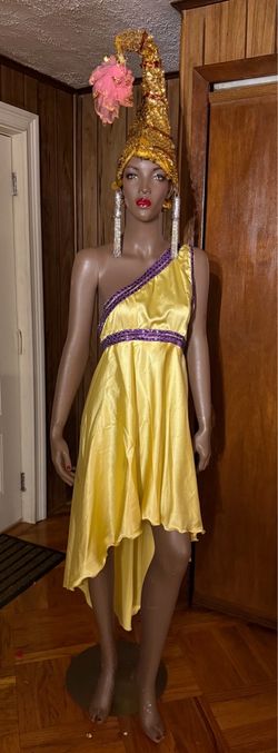 Yellow Satin One-Shoulder Costume Dress with Headdress