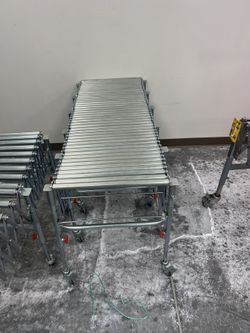 2x Gravity Roller Conveyer