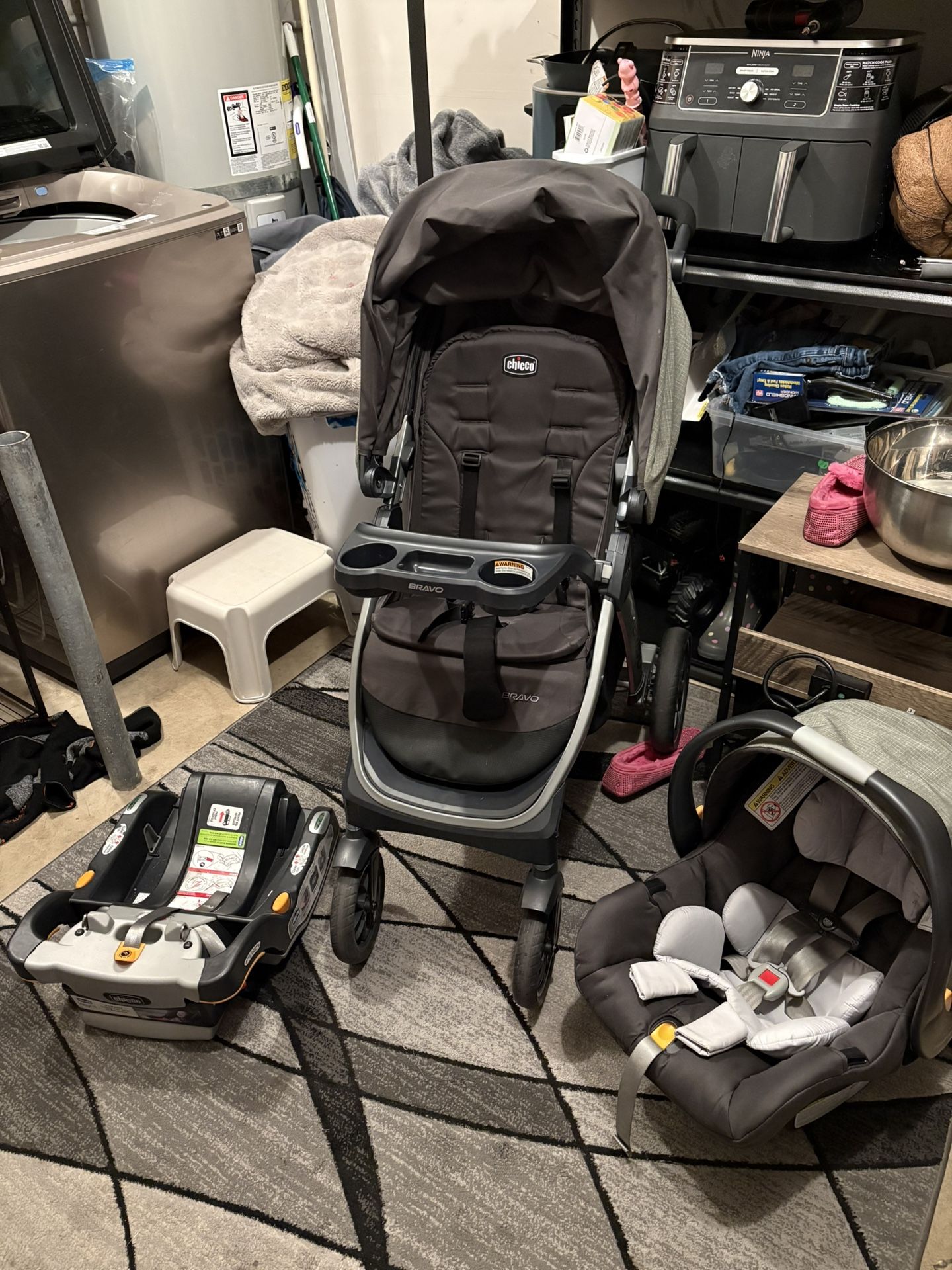 Chico Car seat Stroller Combo
