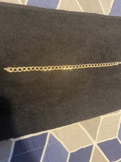 10KT  4.2 Grams Yellow Gold Bracelet 