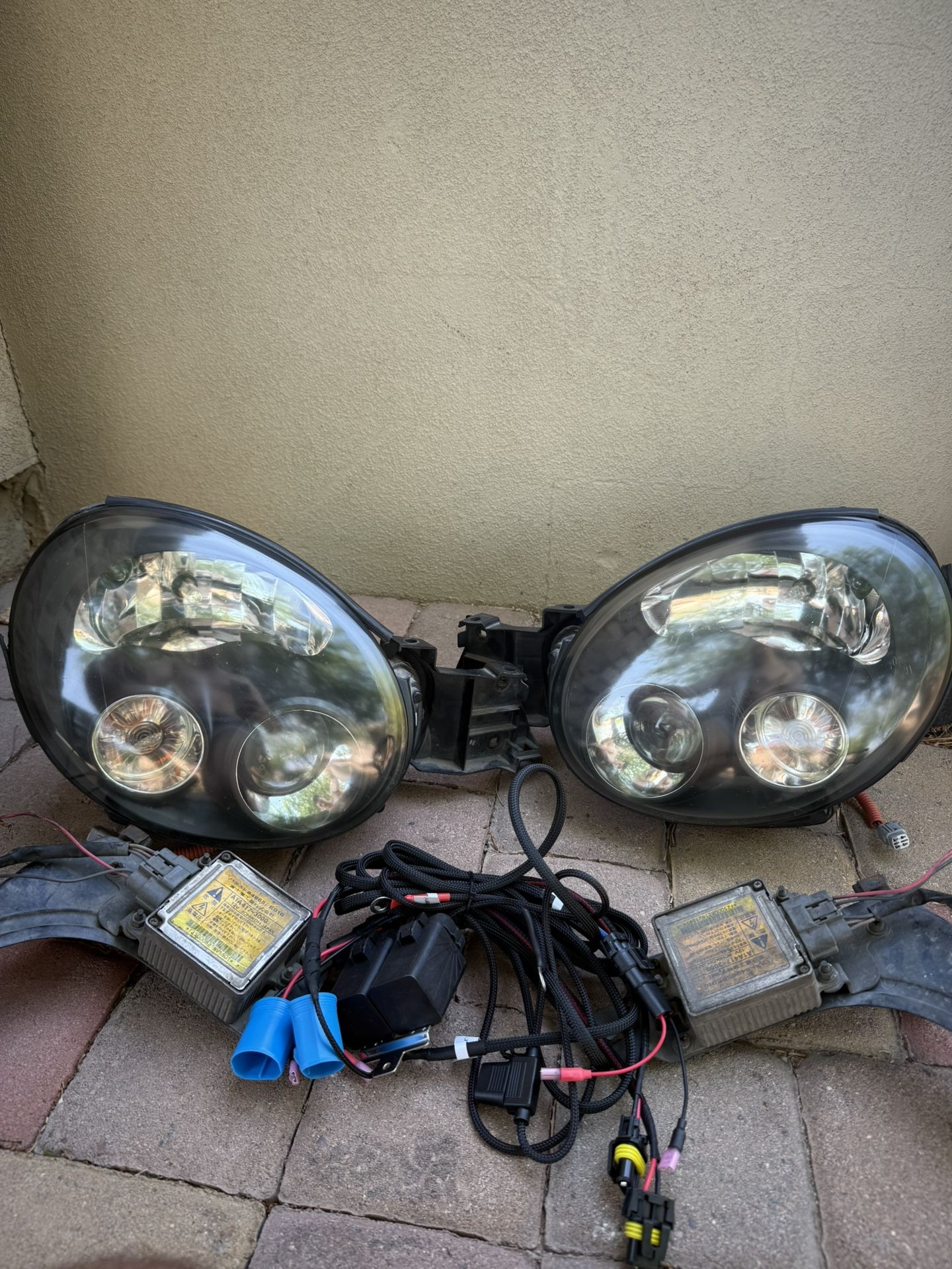 JDM HID Headlights Bugeye 02-03 WRX STi Rare ballasts wiring kit plug and play