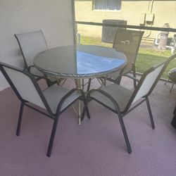 Table With 4 Chairs