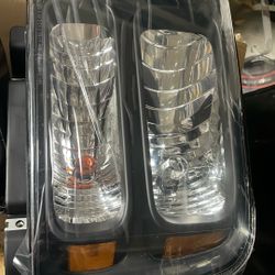 2005-2007 F250 Super Duty Headlight Assemblies