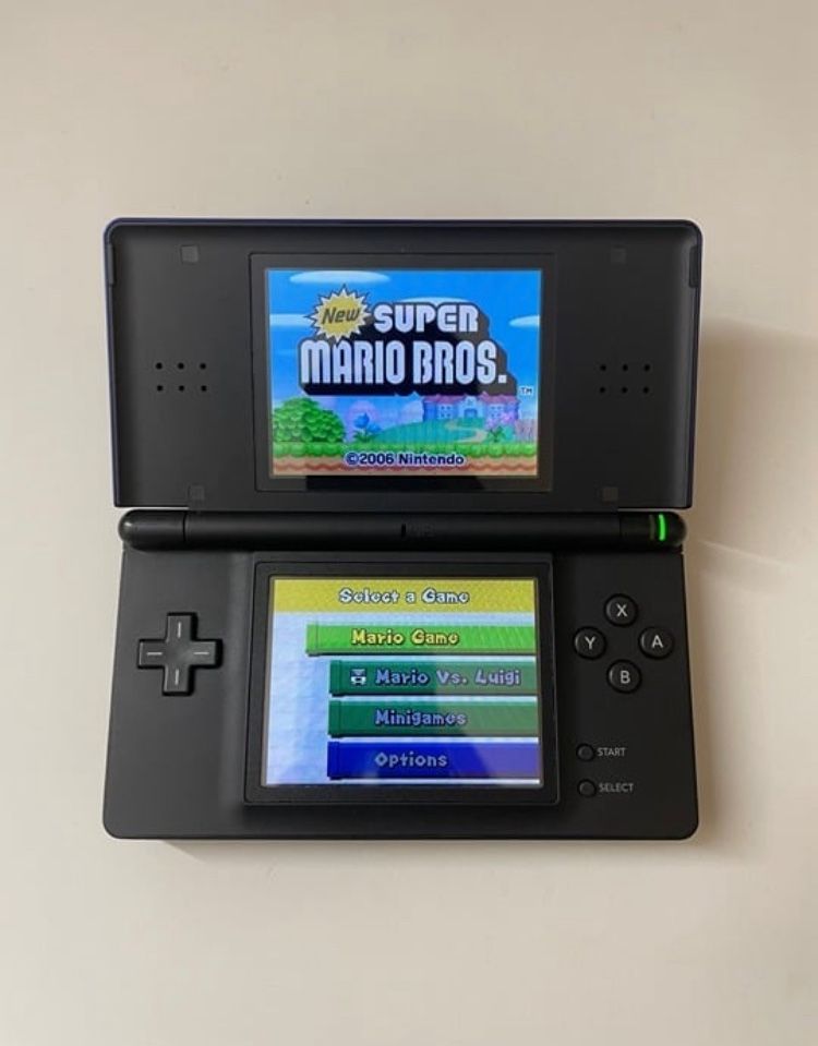 Nintendo DS Lite Bundle 3 Games Excellent Condition