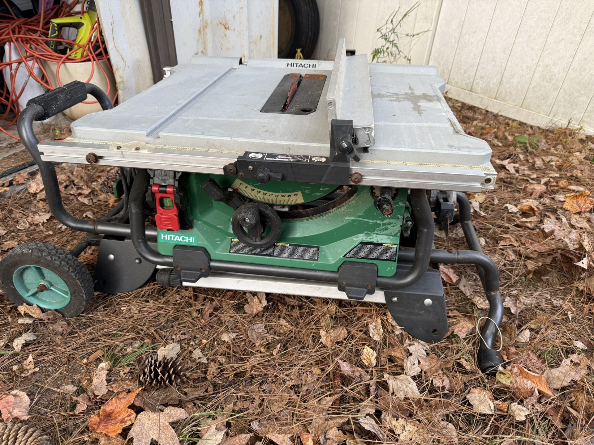 hitachi table saw