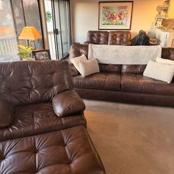 7 Piece Brown Leather Living Room Set (w/ Tables & Lamps)