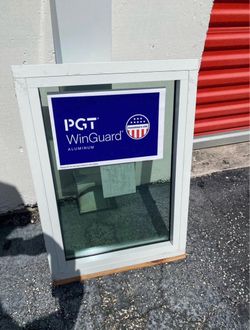 PGT 17 1/2x 24 1/2 IMPACT / Low-e IMPACT WINDOW