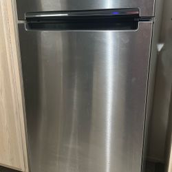 Whirlpool Refrigerator 