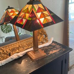 Vintage Quoizel Collectible  Lamp