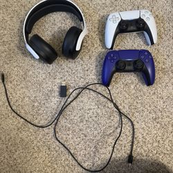 PS5, Headset & Controllers, & Monitor 