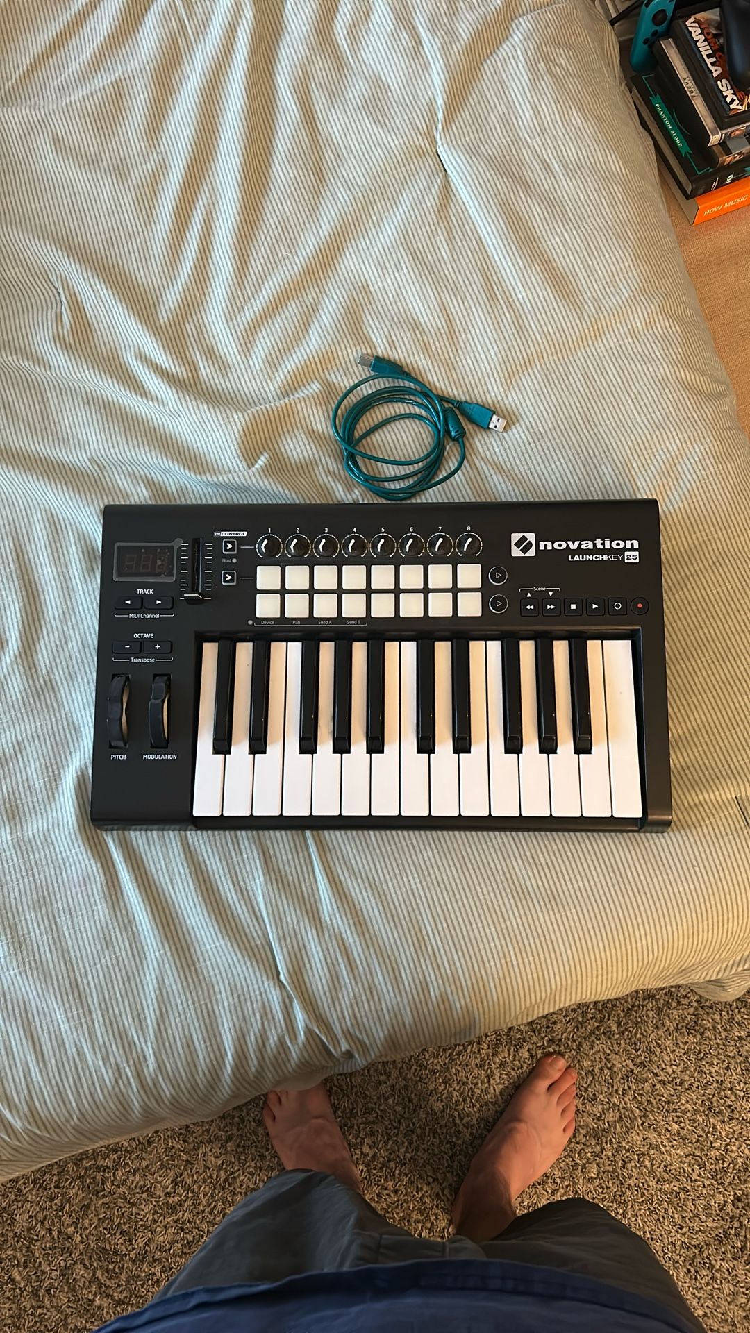 Novation Launchkey 25 MIDI Keyboard