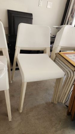 White Plastic Stackable Dining Chairs