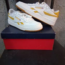 Rebook Size 8.5Women