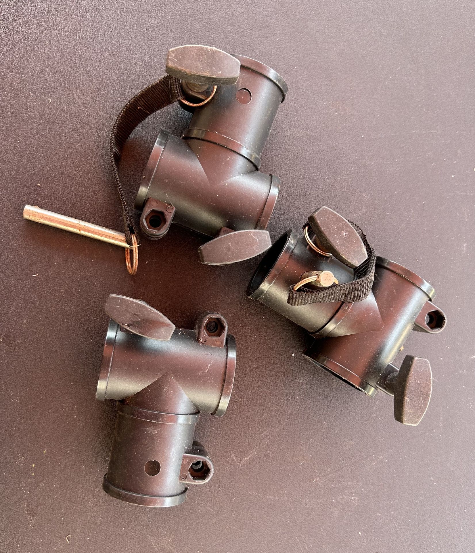  Dj-T-clamp used to fix 1 1/2-inch round tu assembly