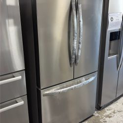 Frigidaire French Door Refrigerator 