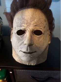 Spirit Halloween Michael Myers Costume Set