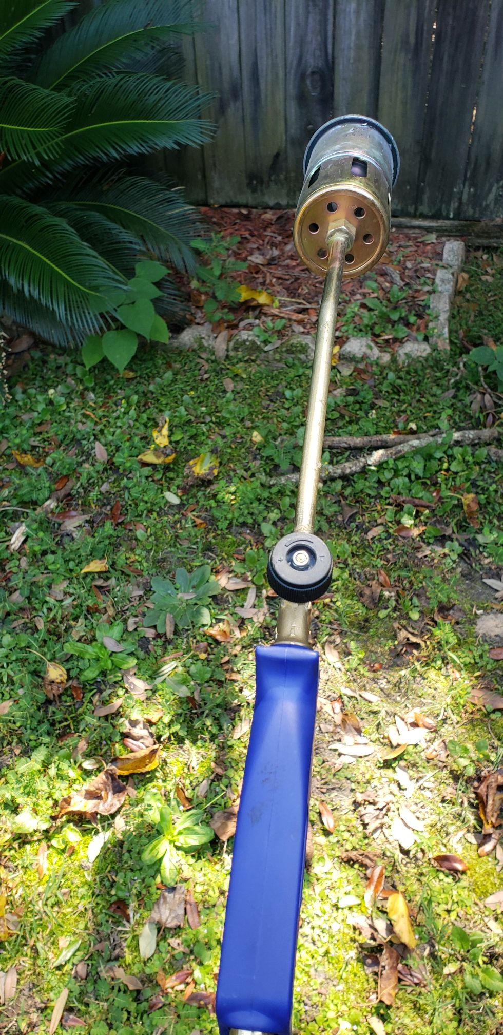 Grass burner torch