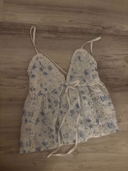 floral shirt