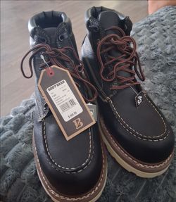 New!!! BOOTS 9.5 Men's