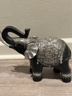 Black & Silver Ornate Elephant Figurine – Beautiful Home Décor
