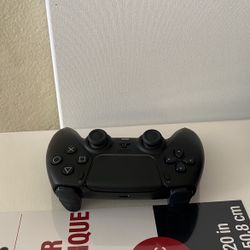 PlayStation 5 DualSense Wireless Controller – Black 