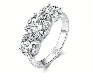 Moissanite Diamond Ring 3 Stone