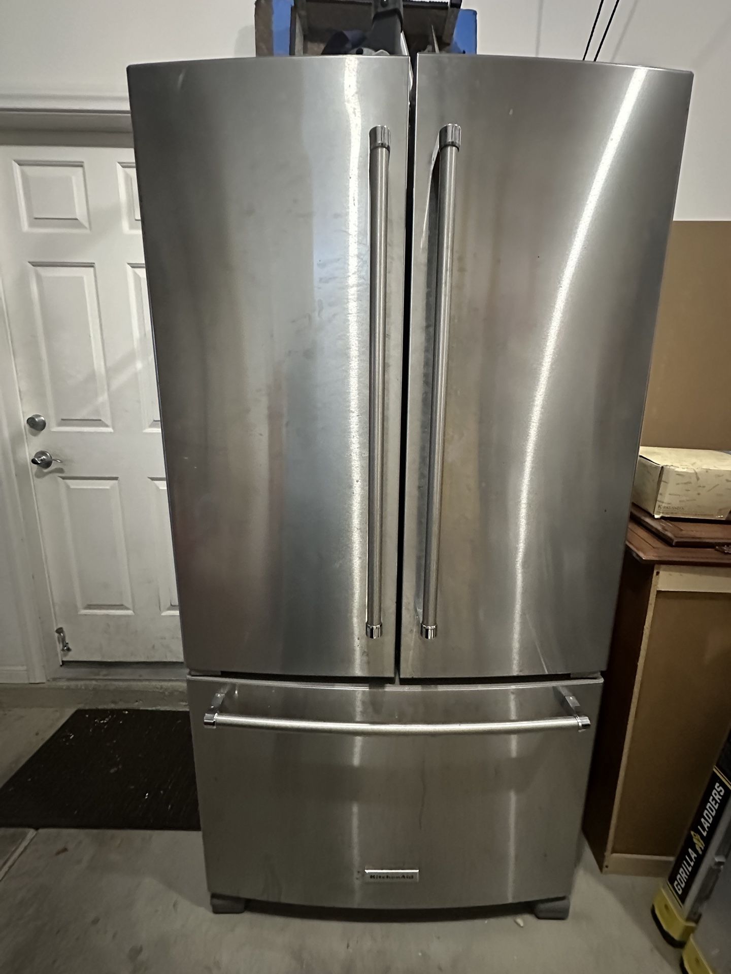 Refrigerator - KitchenAid Counter-Depth 20-cu ft