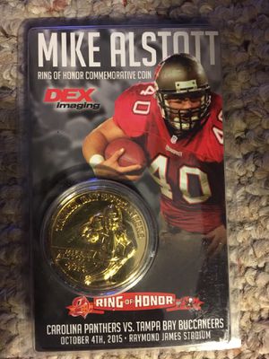 Photo Tampa Bay Buccaneers Mike Alstott Ring of Honor Commemorative Coin