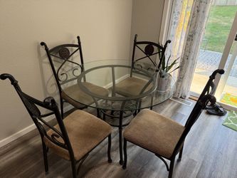 Dining Table & 4 chairs