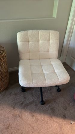 Boucle Office chair