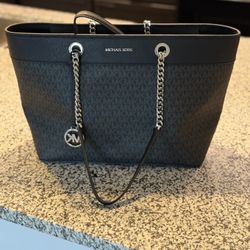 Michael Kors Tote