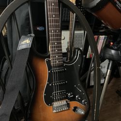 Squier Sonic Stratocaster HSS Limited-Edition Electric Guitar 2-Color Sunburst
