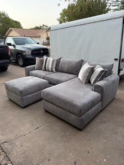 Like New Grey Sectional Couch