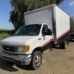 2003 E350 Box Van 7.3 Turbo Diesel 