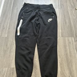 Black n White Nike Sweatpants