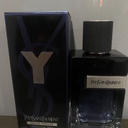 Yves saint Laurent 