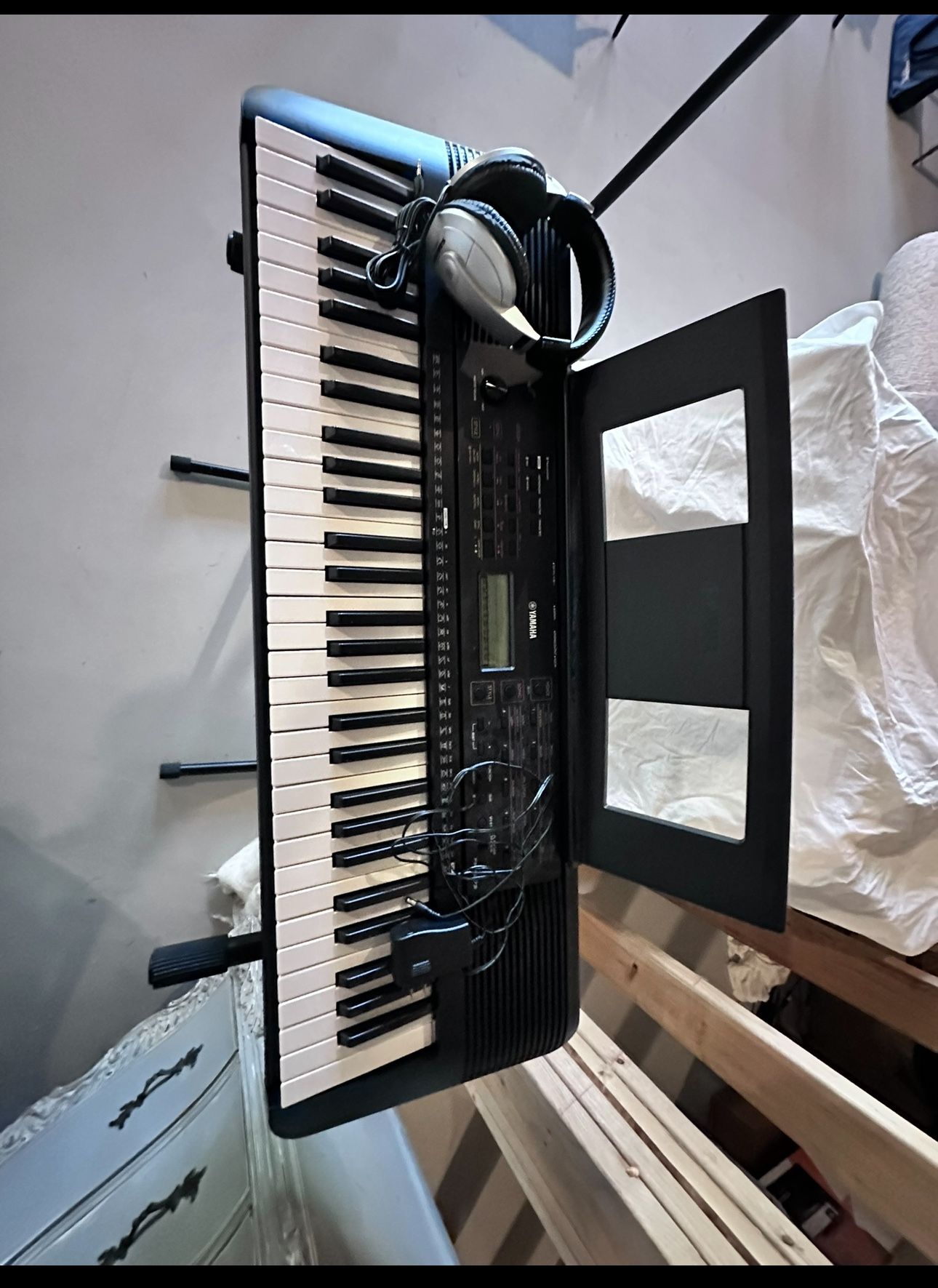 Keyboard With Headphones And Stand