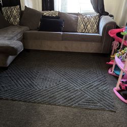 Couch with pull out bed