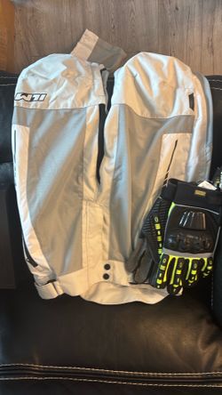 ILM Armored Motorcycle Pants and Gloves size small