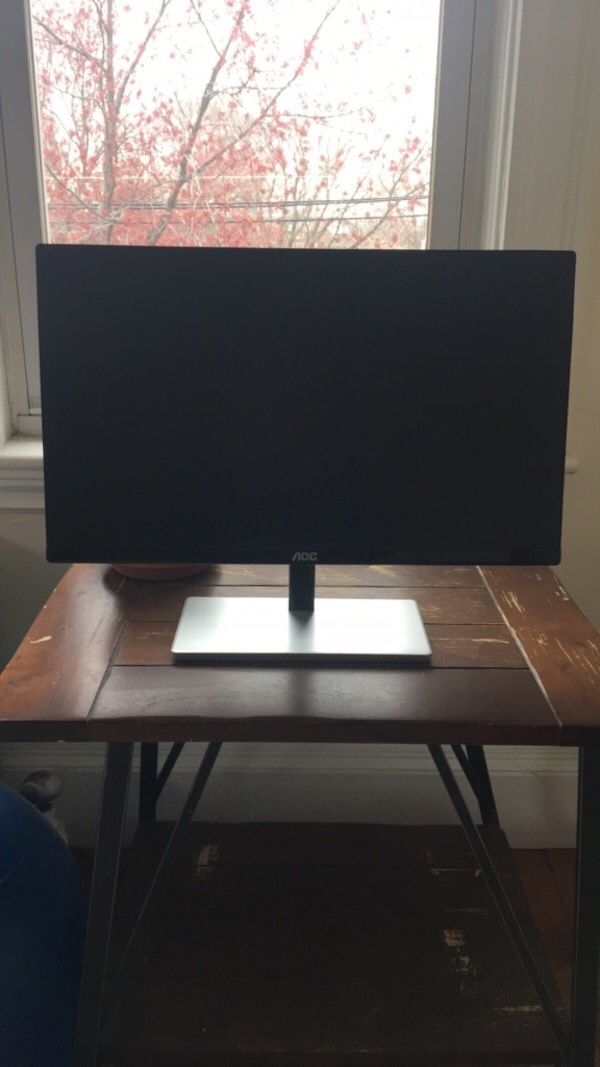 AOC 21.5” LCD Computer Monitor