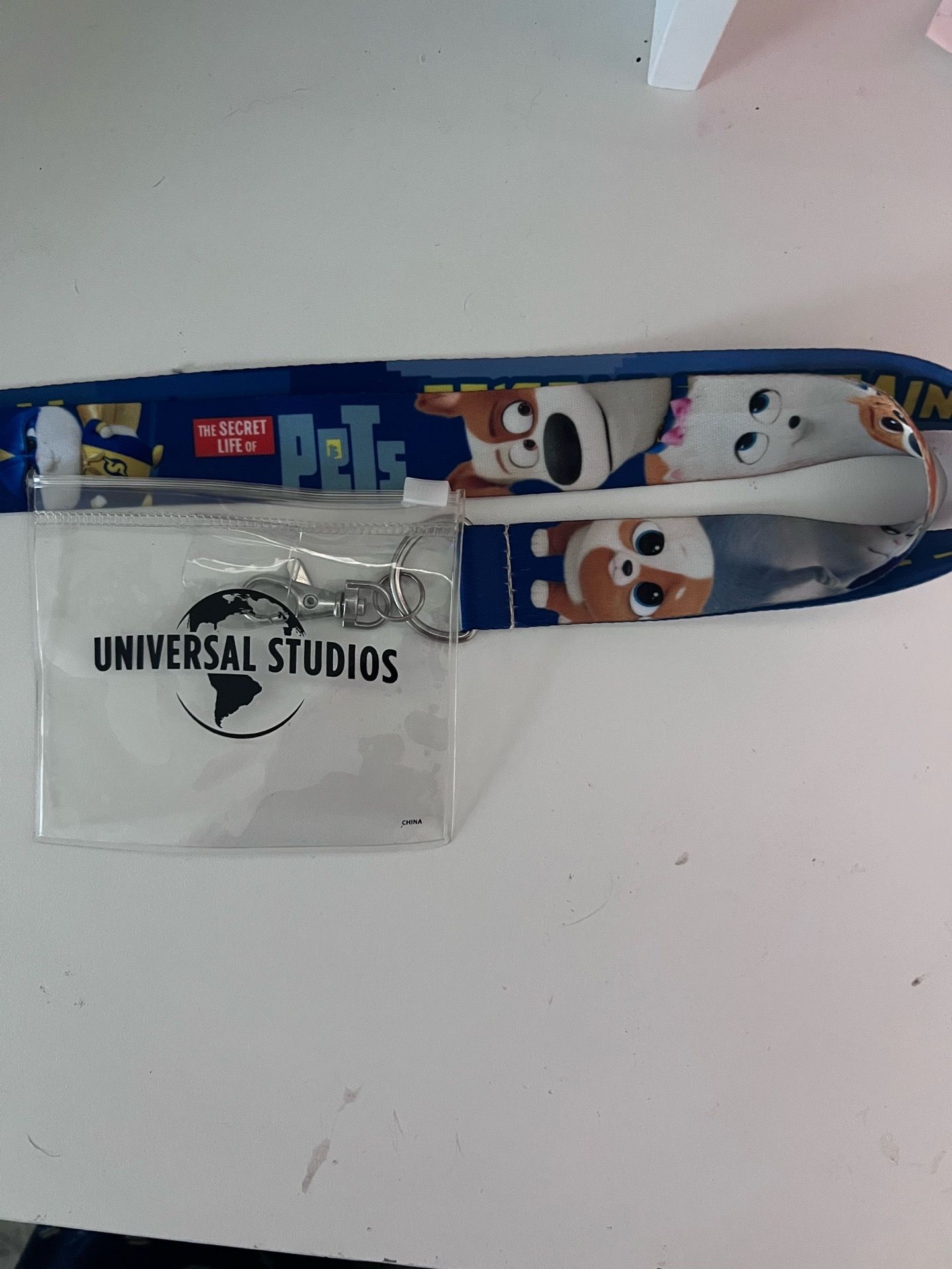 Universal studios pets card holder