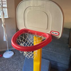Little Tikes Basketball Hoop