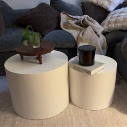 Decor Circular Tables 
