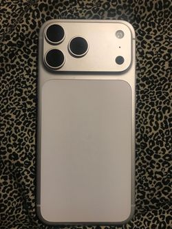iPhone 17 pro max (unlocked)