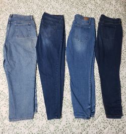 Four Pairs Of Women's Jeans Size 18/20W (2X)! Price For All!